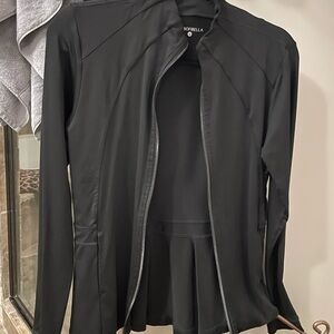 SOFIBELLA Women's Black Tennis/Golf Jacket